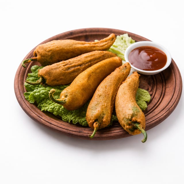 Spicy Mirchi (Chilli) Vada- Gluten free - 4 pcs.
