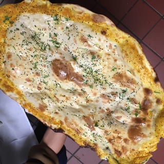 Family Naan-  OUR SIGNATURE NAAN WHICH IS UNIQUE !!- can feed upto 4-6 people 